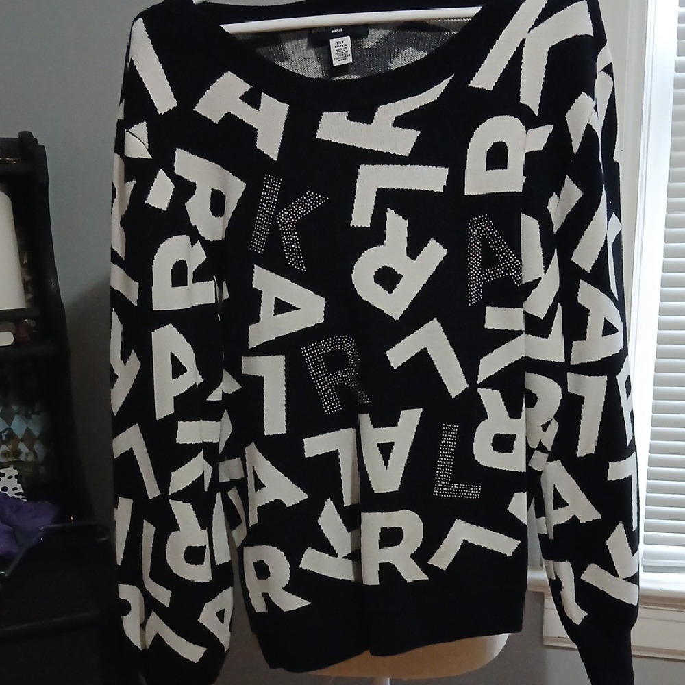 Black and White Women's Sweater